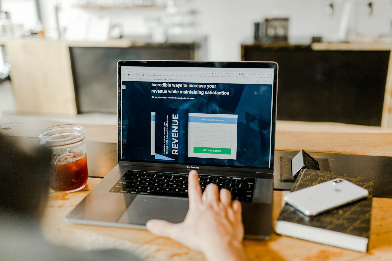 USDT flasher pricing plans for P2P Binance and Trust Wallet users